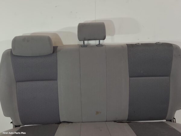 2007 TOYOTA HILUX 2nd Seat (Rear Seat)