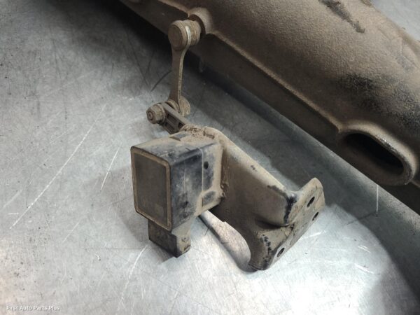 2014 MERCEDES VIANO Left Rear Trailing Arm