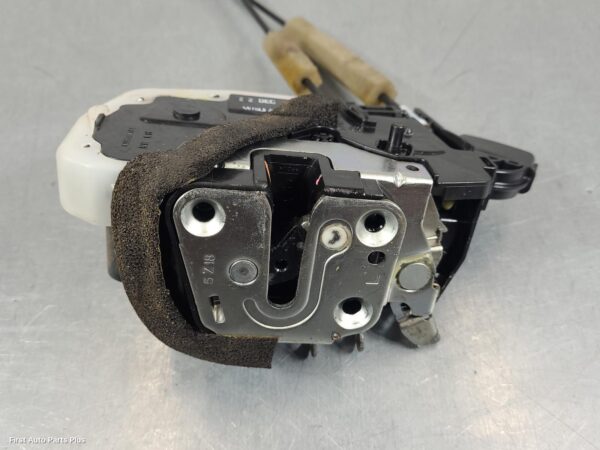 2016 NISSAN NAVARA Door/Boot/Gate Lock