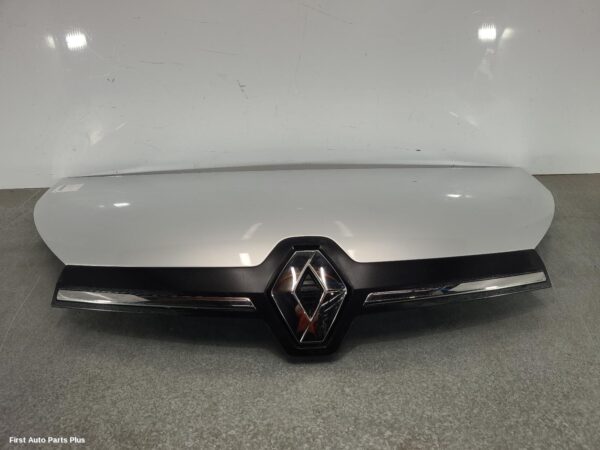 2021 RENAULT TRAFIC Bonnet
