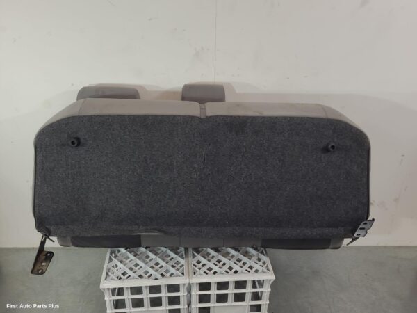 2007 TOYOTA HILUX 2nd Seat (Rear Seat)