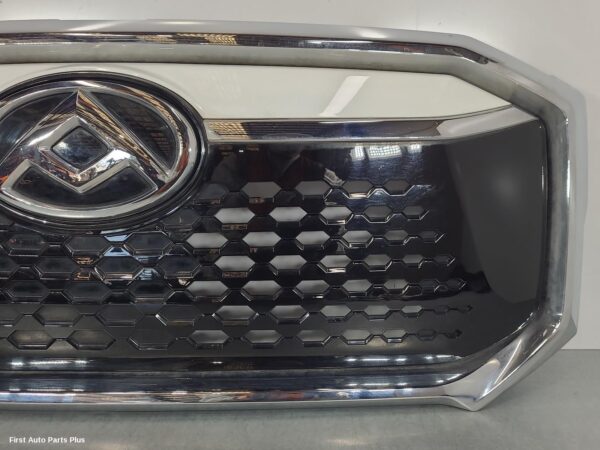 2023 LDV DELIVER 9 Grille