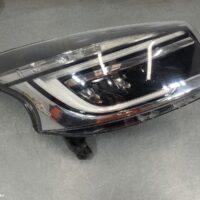 2021 RENAULT TRAFIC Right Headlamp
