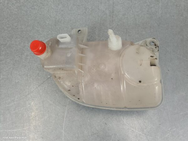 2016 MERCEDES VITO Overflow Bottle