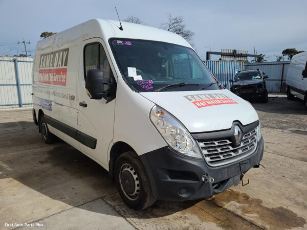 2019 RENAULT MASTER Courtesy Light