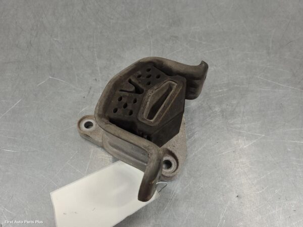2021 VOLKSWAGEN TRANSPORTER Mount