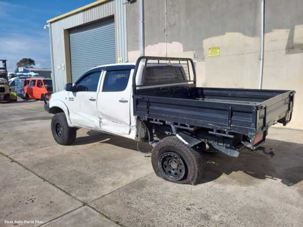 2010 TOYOTA HILUX Differential Centre