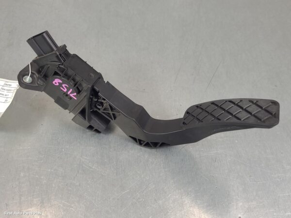 2020 VOLKSWAGEN CRAFTER Pedal Assembly