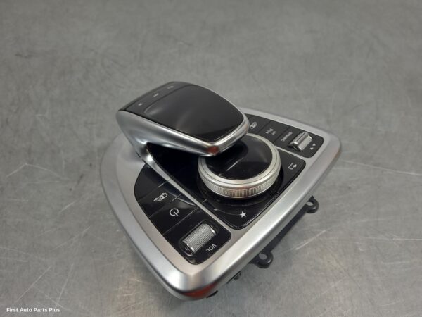 2020 MERCEDES VITO Radio/Cd/Dvd/Sat/Tv