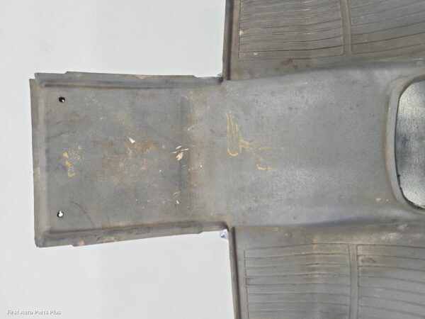 2008 MERCEDES VITO Carpet