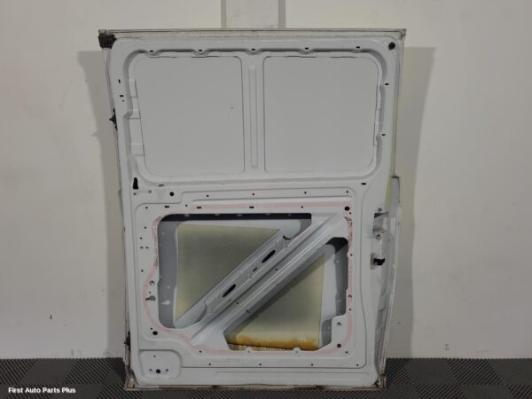 2017 MERCEDES VITO RIGHT_REAR_DOOR_SLIDING