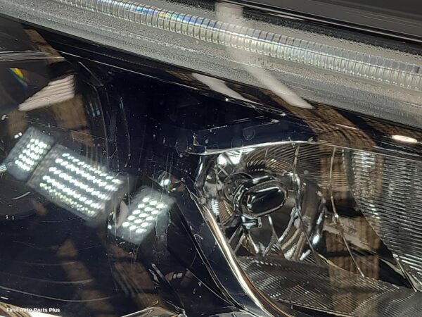 2024 LDV DELIVER 9 Right Headlamp