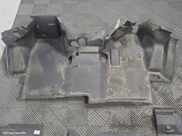 2022 FORD TRANSIT CUSTOM Carpet