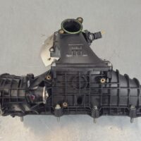 2011 MERCEDES VITO Manifold