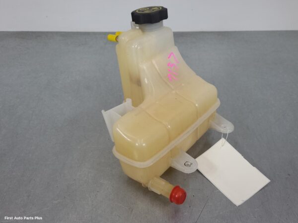 2019 HOLDEN COLORADO Overflow Bottle