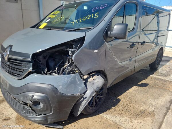 2020 RENAULT TRAFIC A/C Compressor