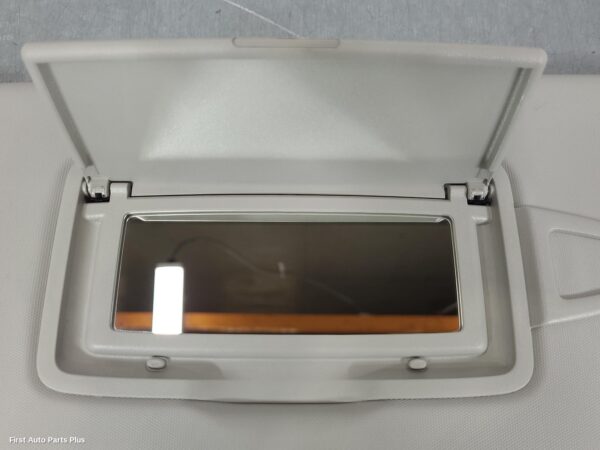 2018 MERCEDES VITO Sunvisor