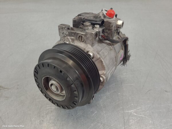 2012 MERCEDES VITO A/C Compressor