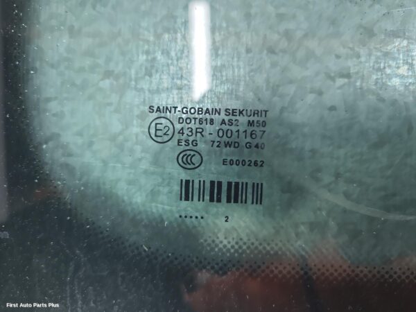 2012 MERCEDES SPRINTER Right Rear 1/4 Door Glass