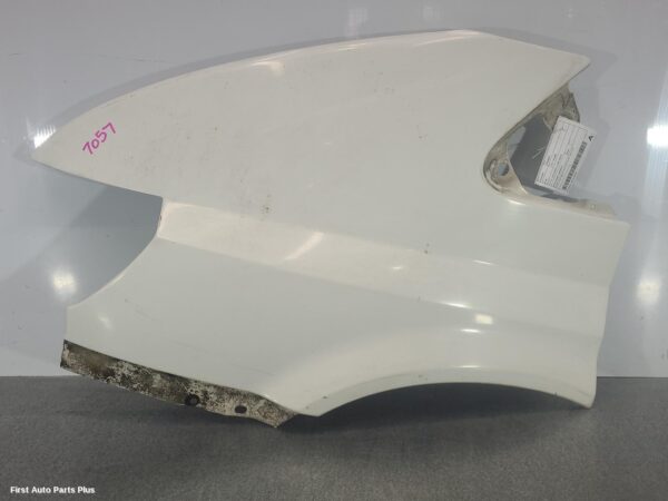 2005 FORD TRANSIT Left Guard