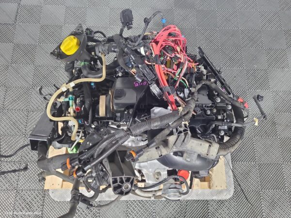 2016 RENAULT MASTER Engine