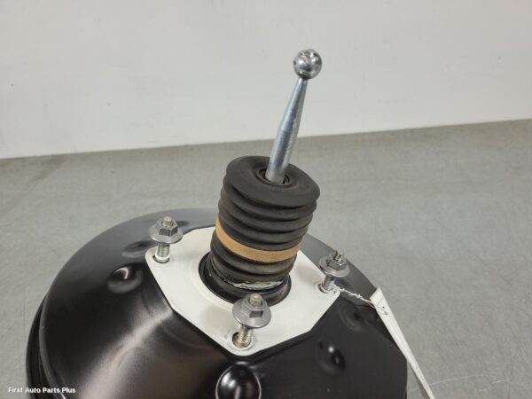 2020 VOLKSWAGEN CRAFTER Brake Booster