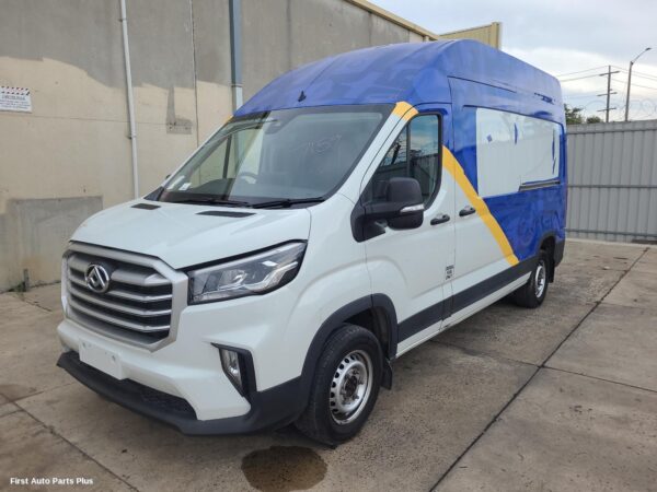 2021 LDV DELIVER 9 Grille