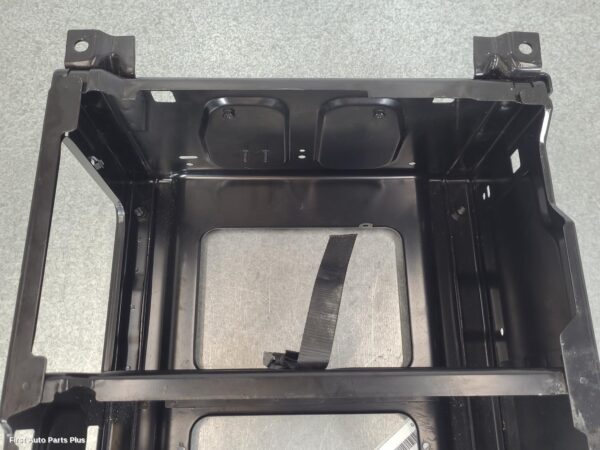 2007 MERCEDES VITO Seat Box