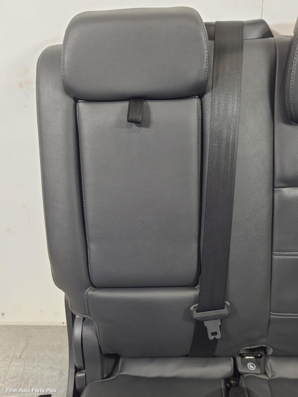 2018 FORD EVEREST 2nd Seat (Rear Seat)