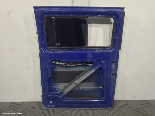 2006 MERCEDES VIANO RIGHT_REAR_DOOR_SLIDING