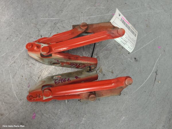 2010 MERCEDES SPRINTER Bonnet Hinge/Strut