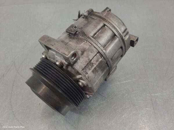 2012 MERCEDES VITO A/C Compressor