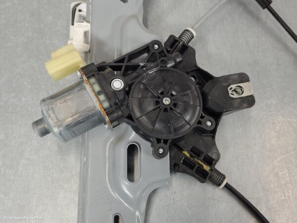2023 FORD F SERIES Right Front Window Reg/Motor
