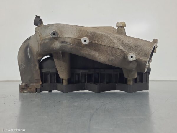 2008 MERCEDES SPRINTER Manifold