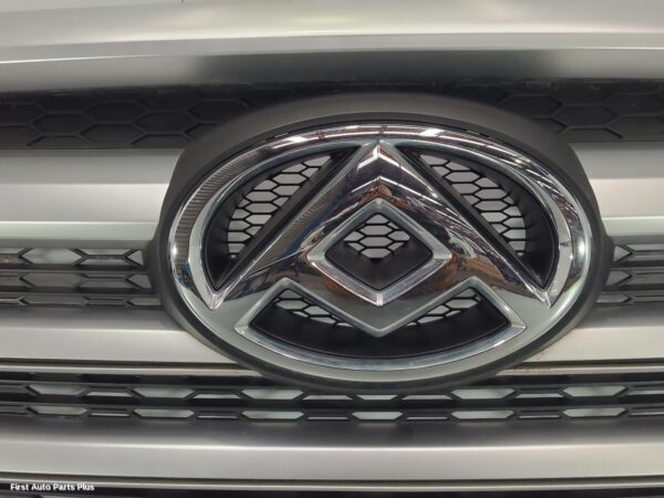 2022 LDV DELIVER 9 Grille
