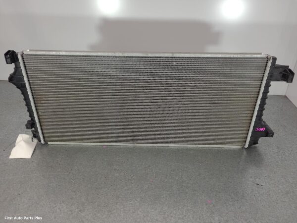 2022 LDV DELIVER 9 Radiator