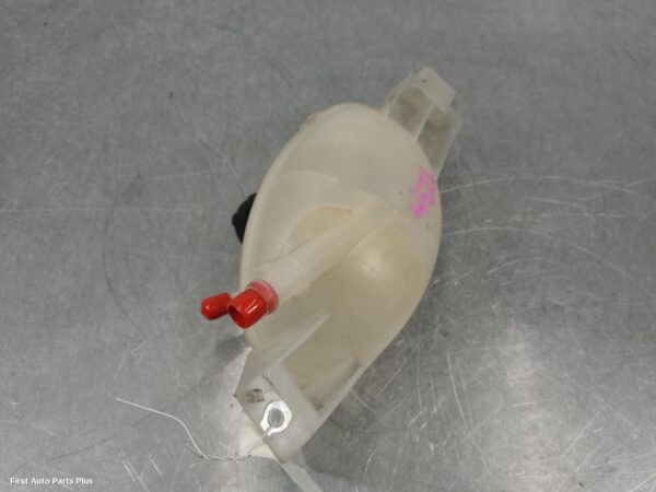 2016 RENAULT MASTER Overflow Bottle