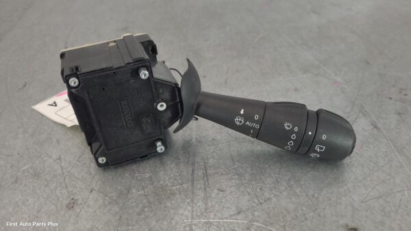2021 RENAULT TRAFIC Combination Switch