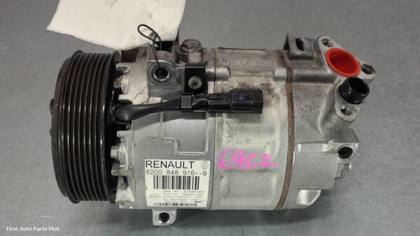 2020 RENAULT TRAFIC A/C Compressor