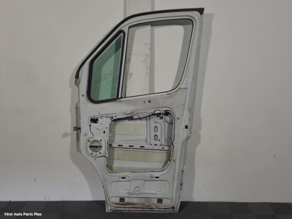2015 MERCEDES SPRINTER Right Front Door
