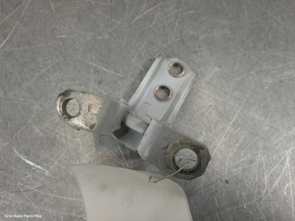 2017 MITSUBISHI TRITON Door Hinge/Runner