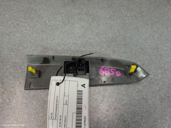 2010 TOYOTA HILUX Pwr Dr Wind Switch