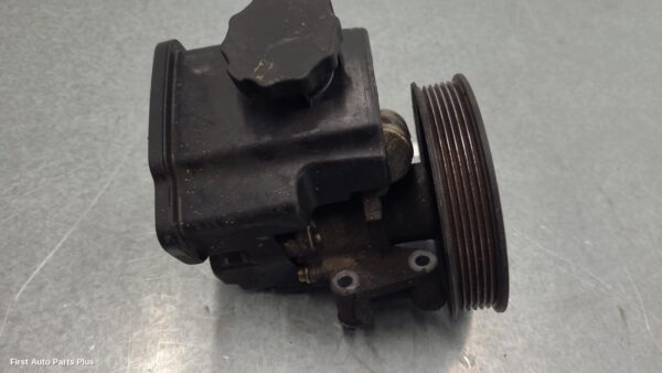 2002 MERCEDES SPRINTER Steering Pump