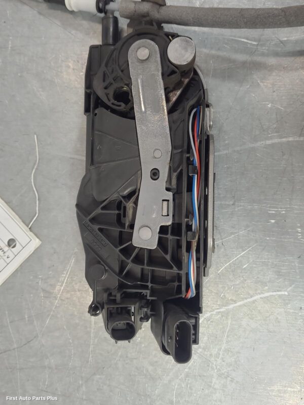 2016 MERCEDES VITO Door/Boot/Gate Lock