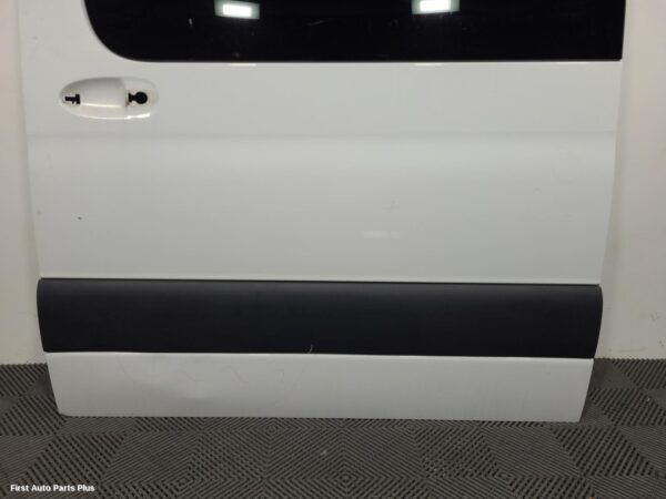 2021 MERCEDES SPRINTER Left Rear Door/Sliding