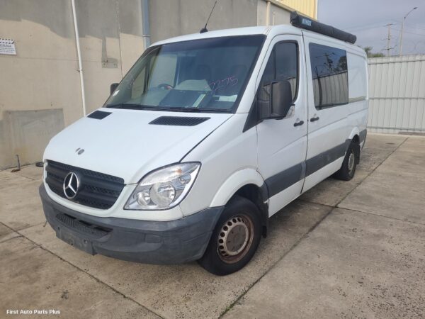 2007 MERCEDES SPRINTER Horn