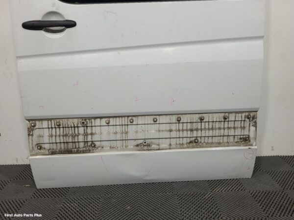 2009 MERCEDES SPRINTER Left Rear Door/Sliding