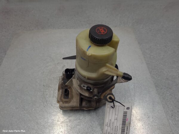 2017 RENAULT TRAFIC Steering Pump