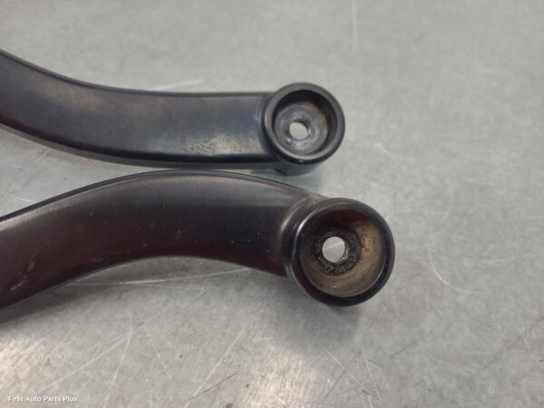 2017 FORD EVEREST Wiper Arm