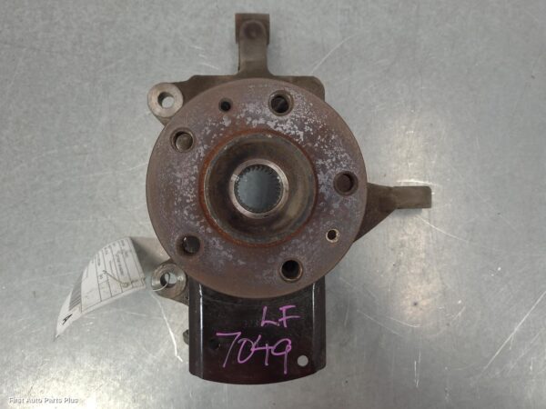 2015 RENAULT TRAFIC Left Front Hub Assembly